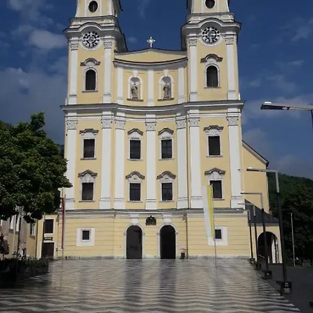 בית הארחה Kreuzinger, 5310