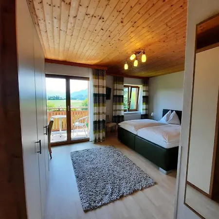 Guest house Kreuzinger *