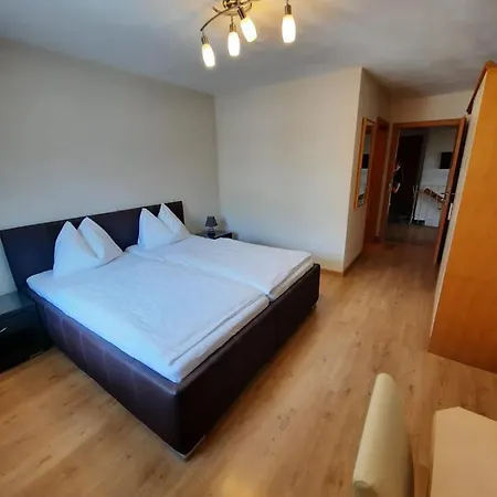 Kreuzinger, 5310 3* Tiefgraben