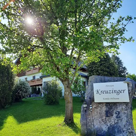 Kreuzinger Гостевой дом 3*