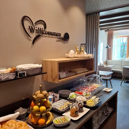 Kreuzinger, 5310 3* Tiefgraben