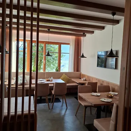 Kreuzinger, 5310 Casa de hóspedes