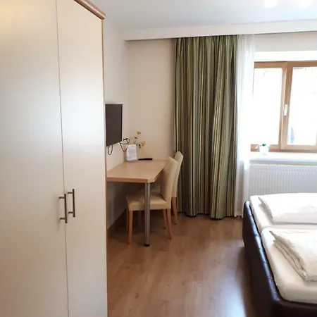 Kreuzinger, 5310 Tiefgraben