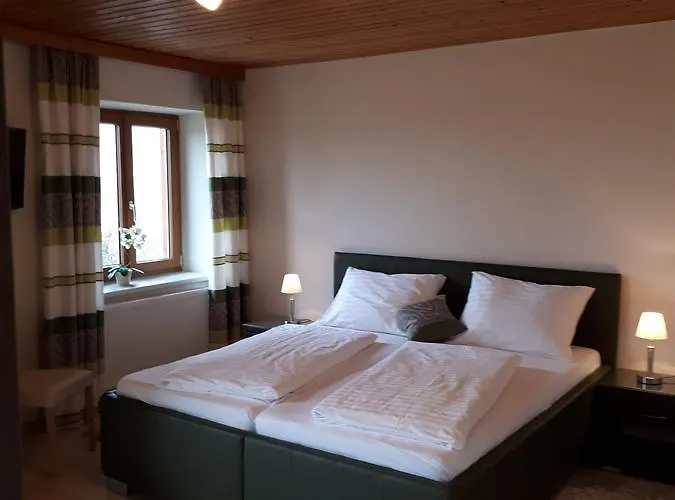 Kreuzinger, 5310 Casa de hóspedes 3*