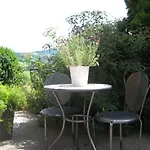Kreuzinger, 5310 بيت ضيافة 3*