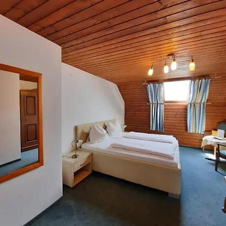 Kreuzinger Guest house Tiefgraben