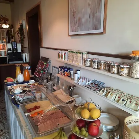 Kreuzinger Guest house