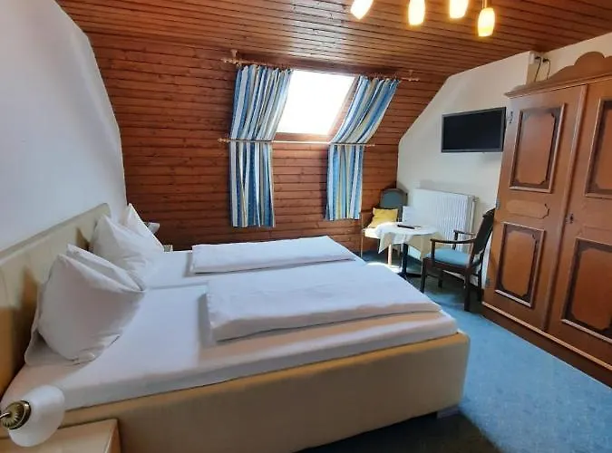 Kreuzinger, 5310 بيت ضيافة