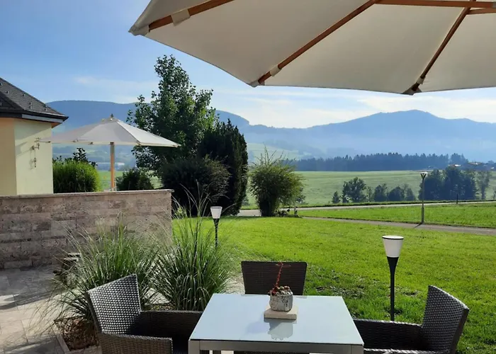 Kreuzinger, 5310 بيت ضيافة تيفغرابن