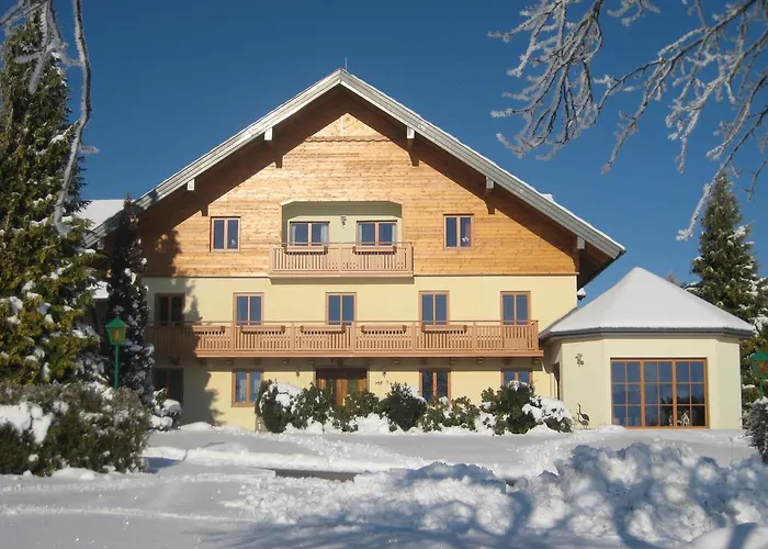 Kreuzinger, 5310 بيت ضيافة