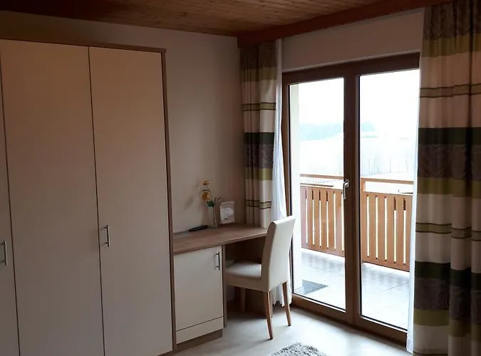 Kreuzinger, 5310 Gasthof 3*