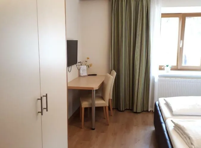 Kreuzinger, 5310 تيفغرابن